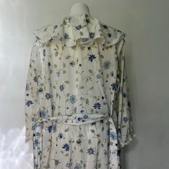 Victorias Secret Country Floral Robe - Picture 10 of 11